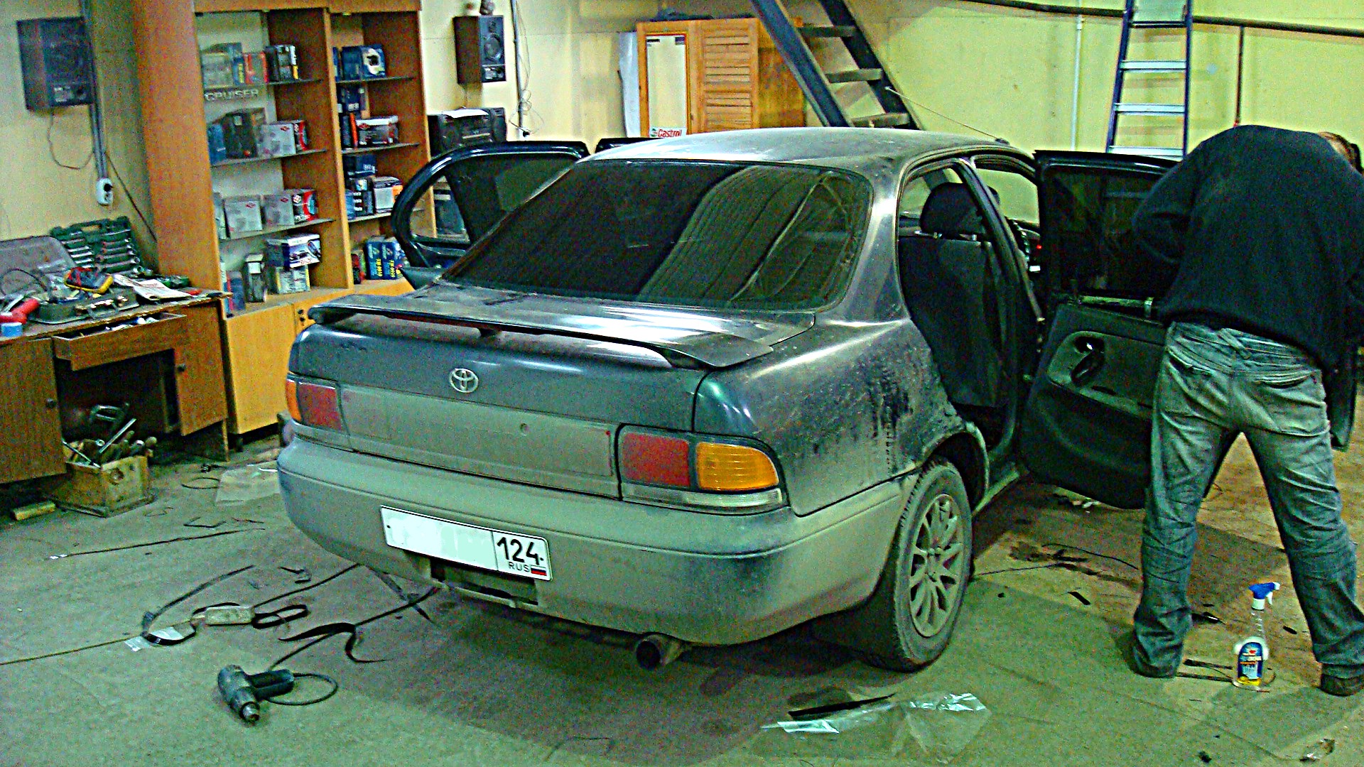 toning - Toyota Sprinter 16 l 1993