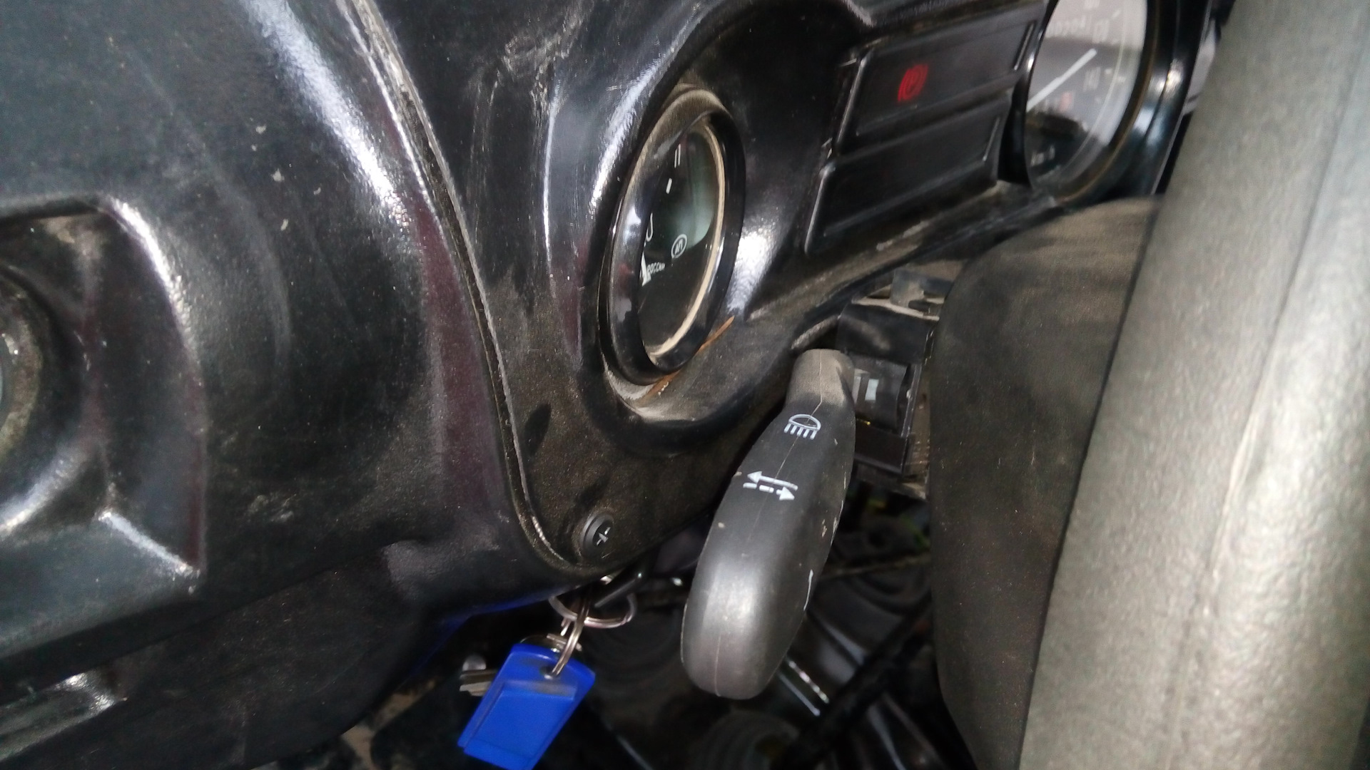 Руль Хантер и подрулевые переключатели Шеви-Нива — УАЗ 31519, 2,9 л ...