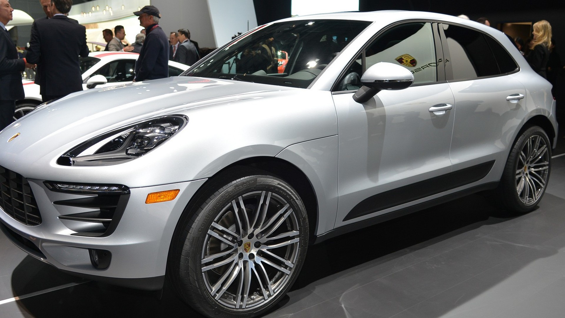 Макан как ji. Порше макан 2.0. porsche 1000. порше кайен и макан отличия. двигатель макан 2.0.