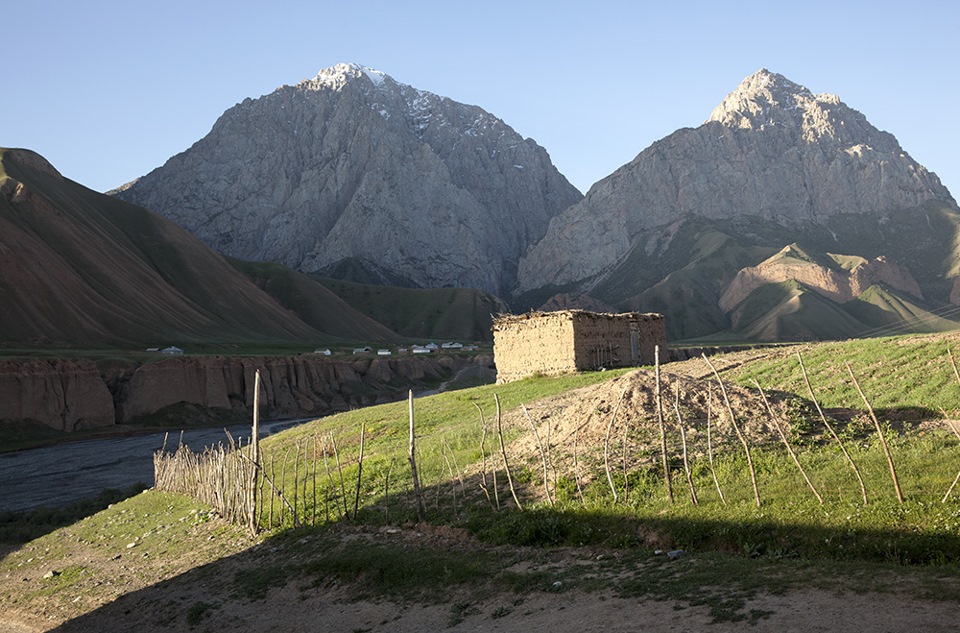 Алайская Долина Памирский тракт