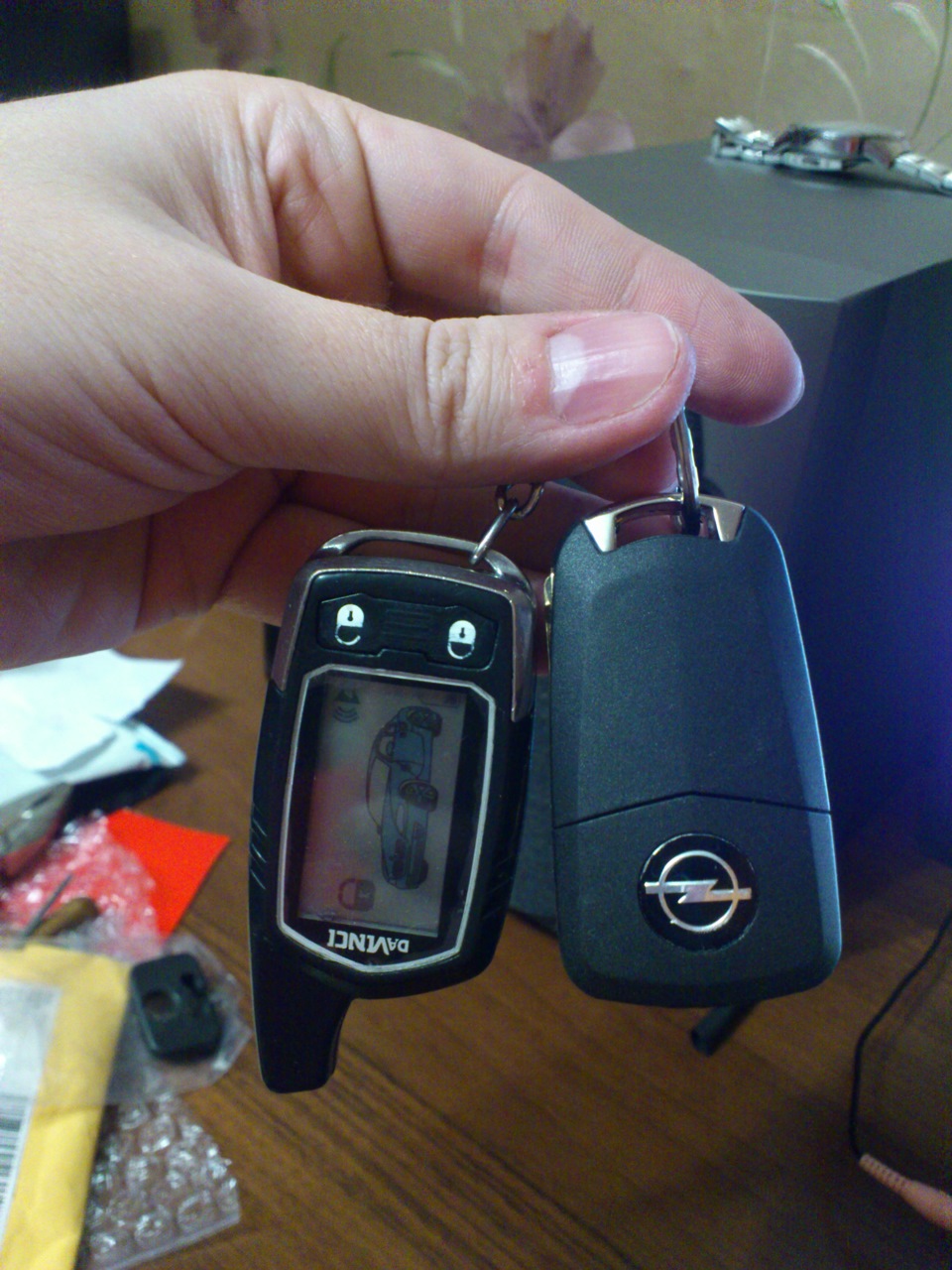 Брелок сигнализации ситроен zx. Сигнализации ситроен. Корпус для брелка сигнализации flashpoint s2. Брелок от сигнализации лексуса. Два брелка сигнализации.