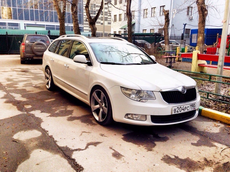 Фото в бортжурнале Skoda Superb Combi (Mk2)