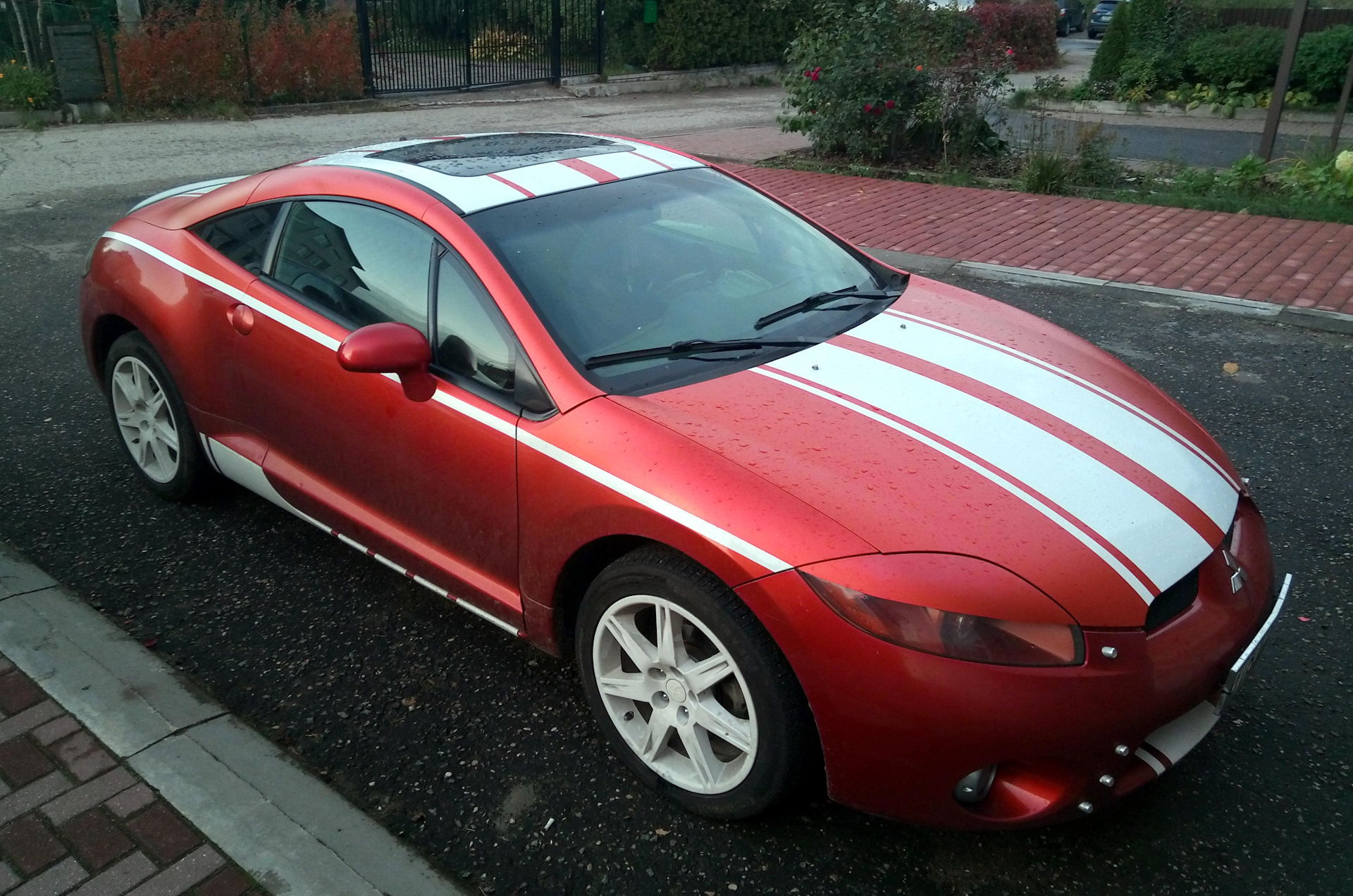 Mitsubishi Eclipse 4g крыша