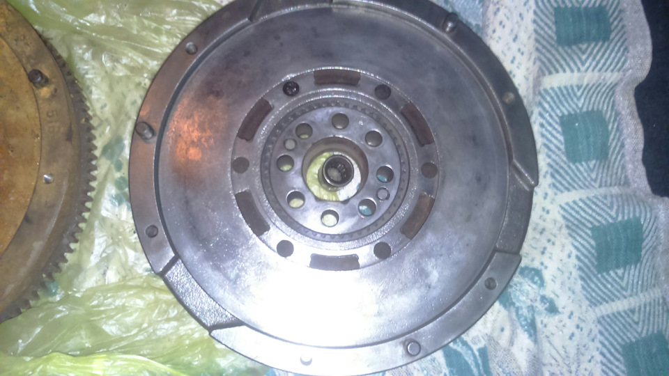 Маховик на маховик — BMW 5 series (E60), 2,2 л, 2004 года | своими ...