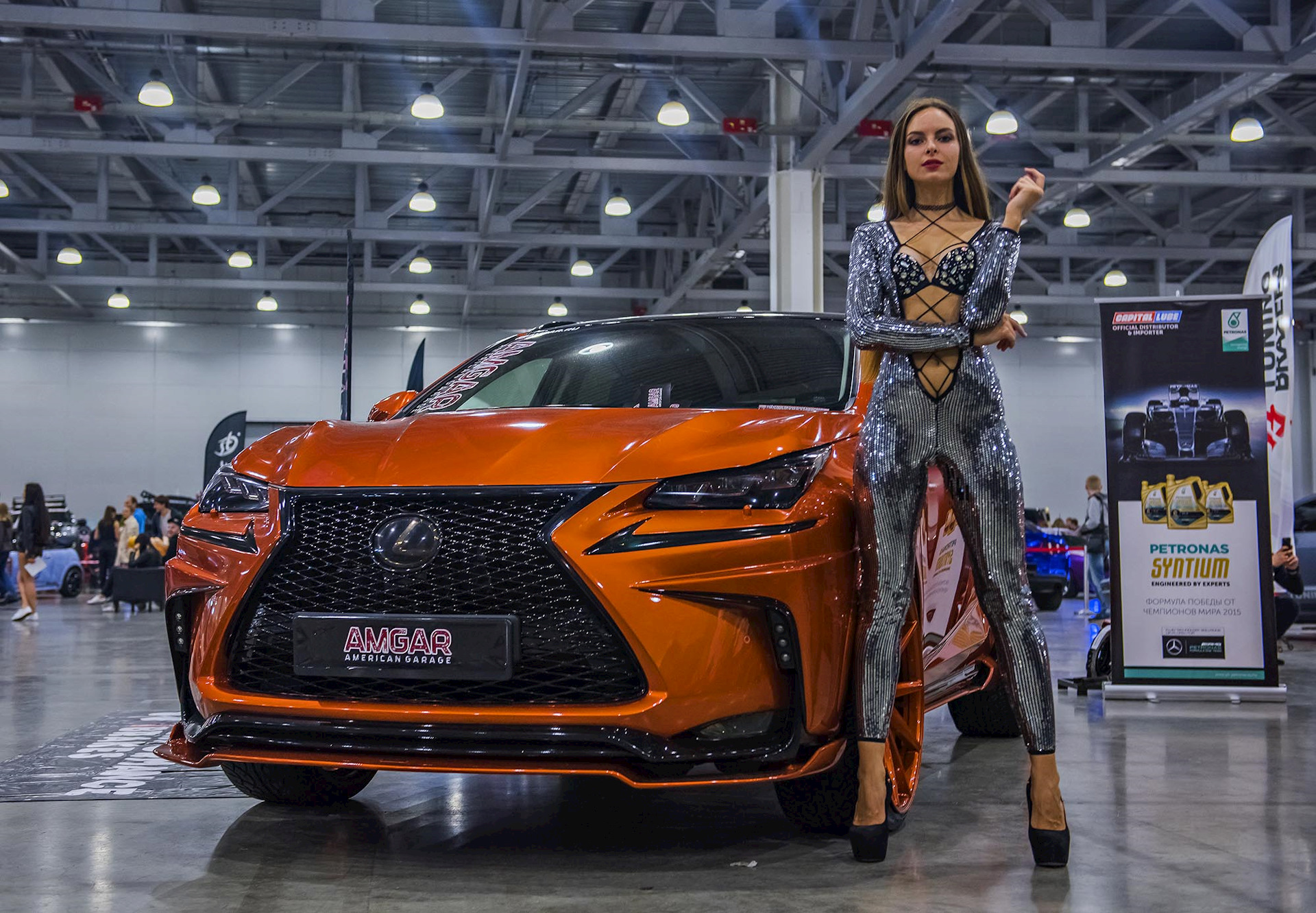 Lexus NX РґРµРІСѓС€РєРё