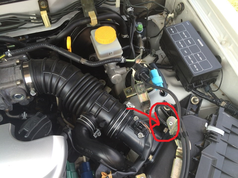 какой то шланчик — Nissan Pathfinder (2G), 3,5 л, 2005 года ...