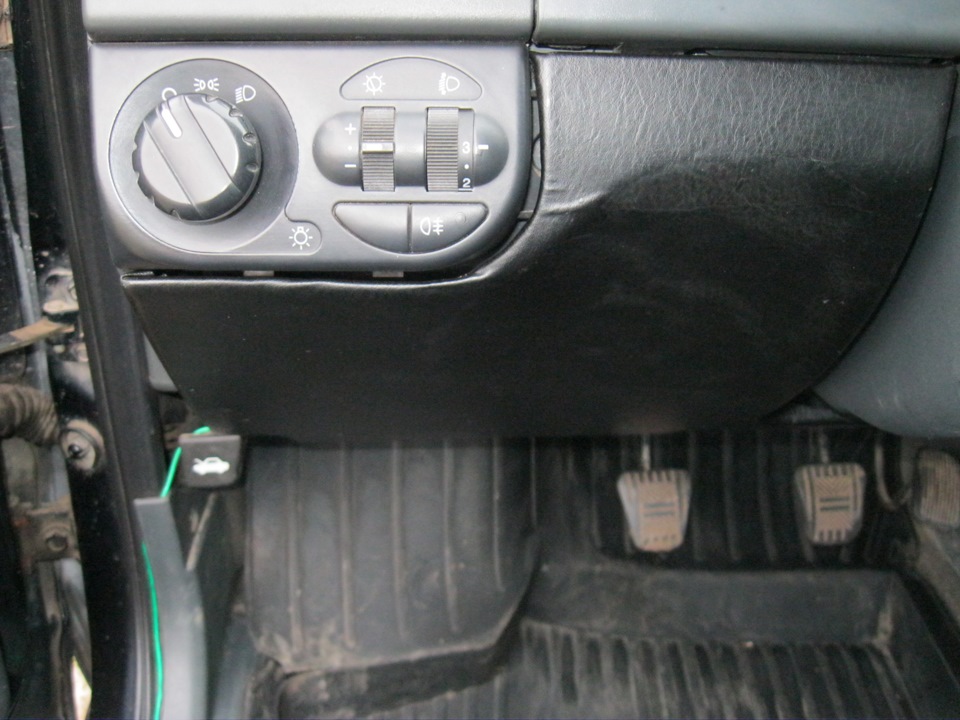 салон в черный — Lada Приора седан, 1,6 л, 2007 года | тюнинг | DRIVE2