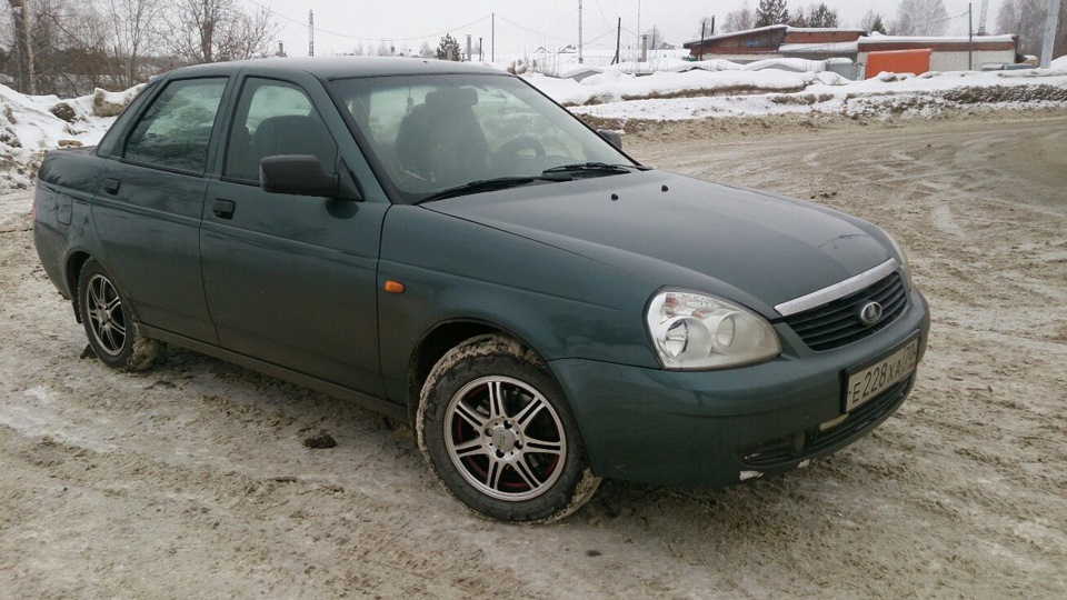 Lada Priora зеленая