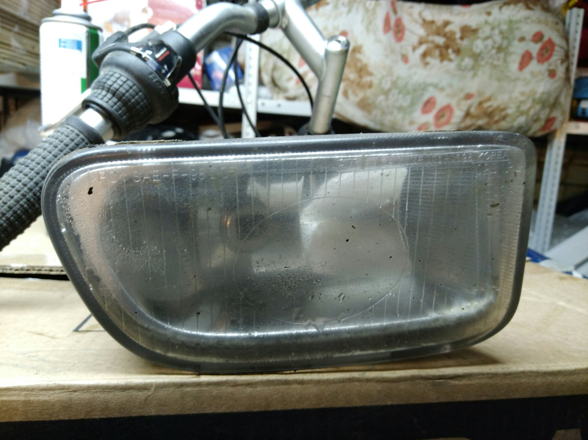 Emina противотуманки. Противотуманки на машине. Плохо горит противотуманная фара. Led птф audi q7. Паджеро 3 лампа птф.