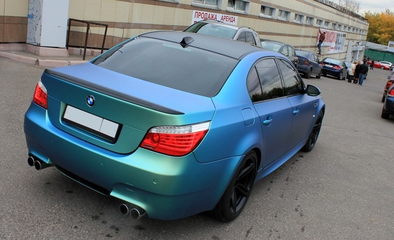 BMW e60 зелёный матовый