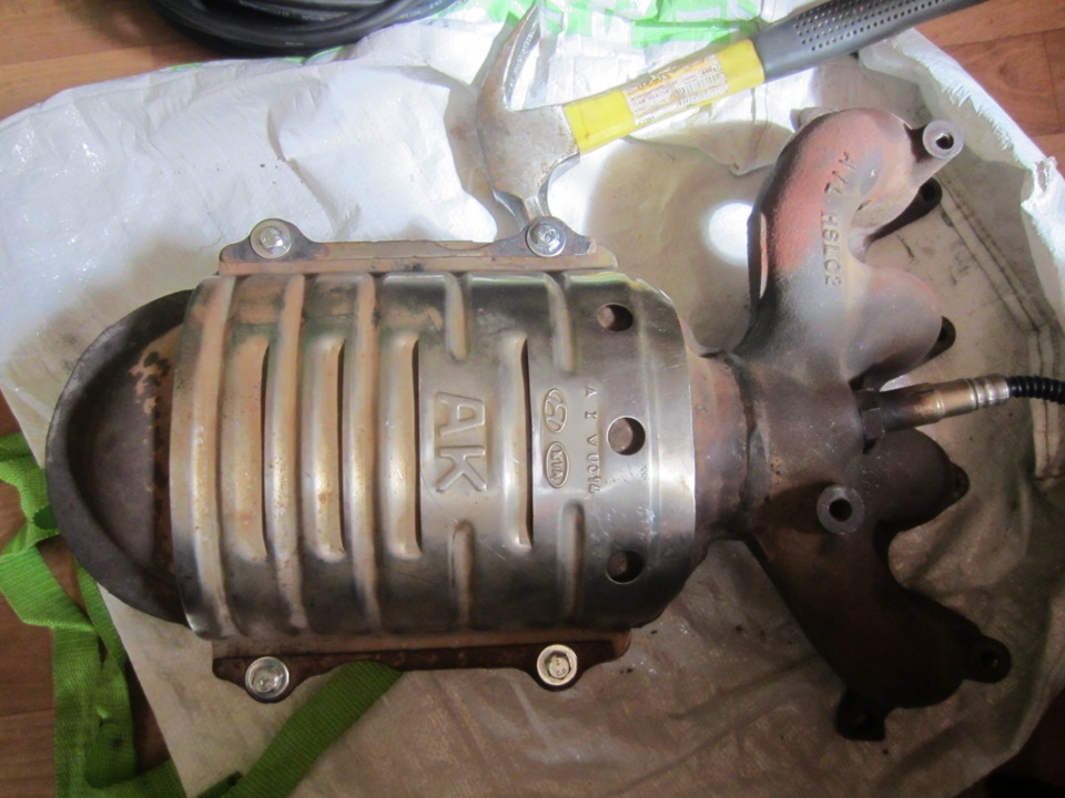 Прогорел выпускной коллектор (катализатор) ((((((((( Замена на б/у ...