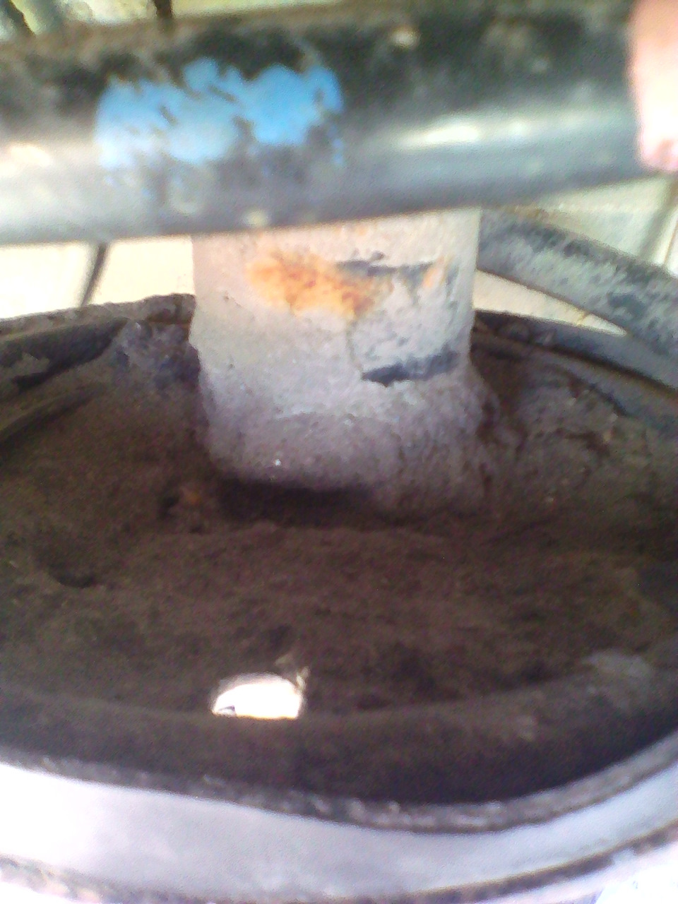 Прочистка дренажных отверстий — Mitsubishi Lancer IX, 1,6 л, 2006 года ...