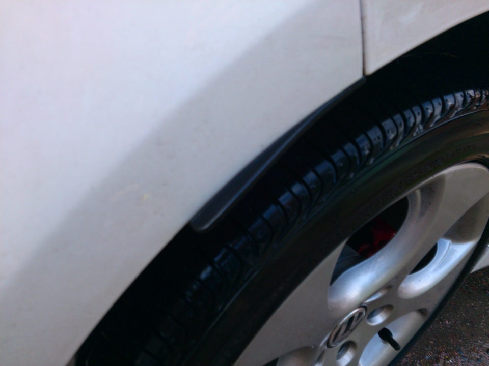 брызговики задних арок веста. дефлектор задней колёсной арки форд куга 2. брызговик арки. 5k0807823b. расширитель мини брызговик.