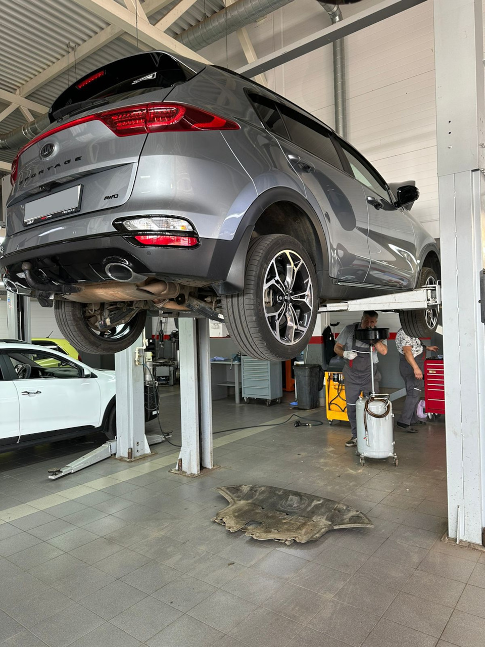 Меняем масло в АКПП — KIA Sportage (4G)