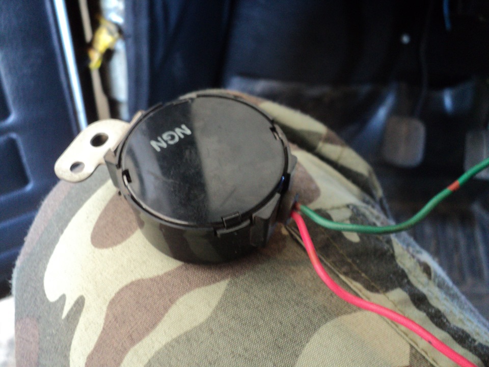 сигналка моргает. сигнализация поворотник. сигнализация поворотов на l200. сигнализация поворотник. моргание поворотников от сигнализации.