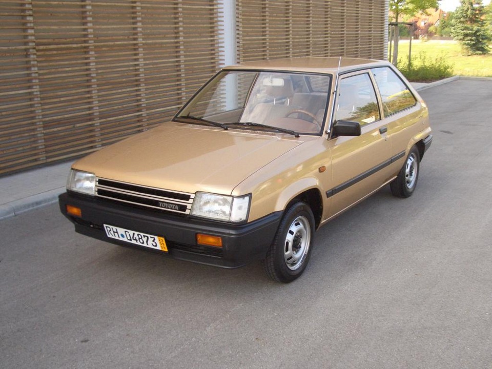 87 год фото. Toyota Corolla 2 1983. Тойота Королла 2 1983 года. Тойота Королла 87 года. Toyota Corolla ll al-20.