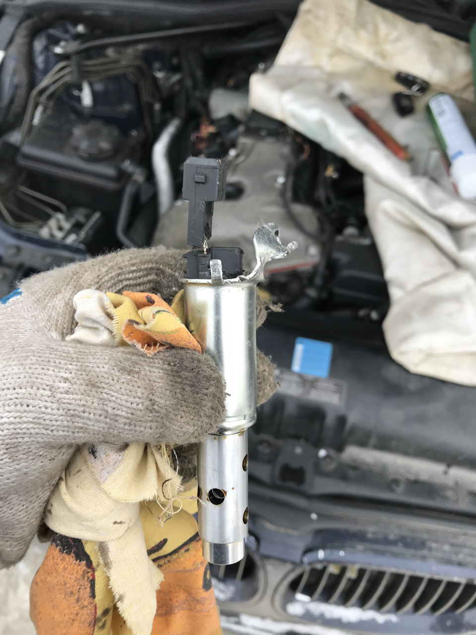 BMW e60 n52b25 замена электромагнитного клапана впуск — BMW 5 series ...