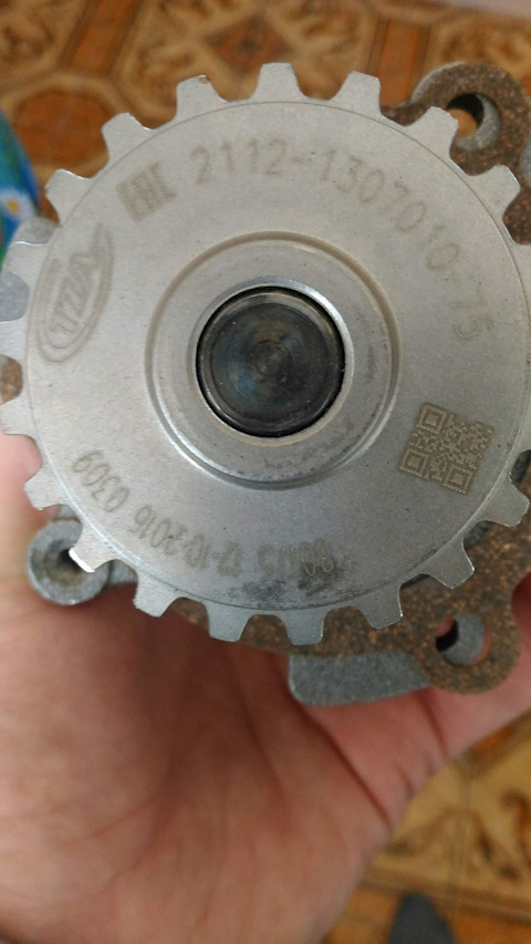 Помпа 2112-1307010-75 продам. — LADA 21124, 1,6 л., 2007 года ...