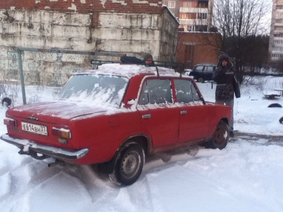 Наклейки на жигули. Пить жигули. Пьют в жигулях. Ваз 2101 ссср. Наклейки на жигули.