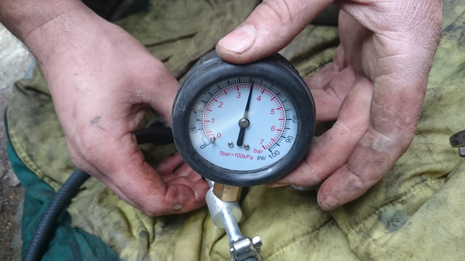 Измерить давление топлива рено логан
