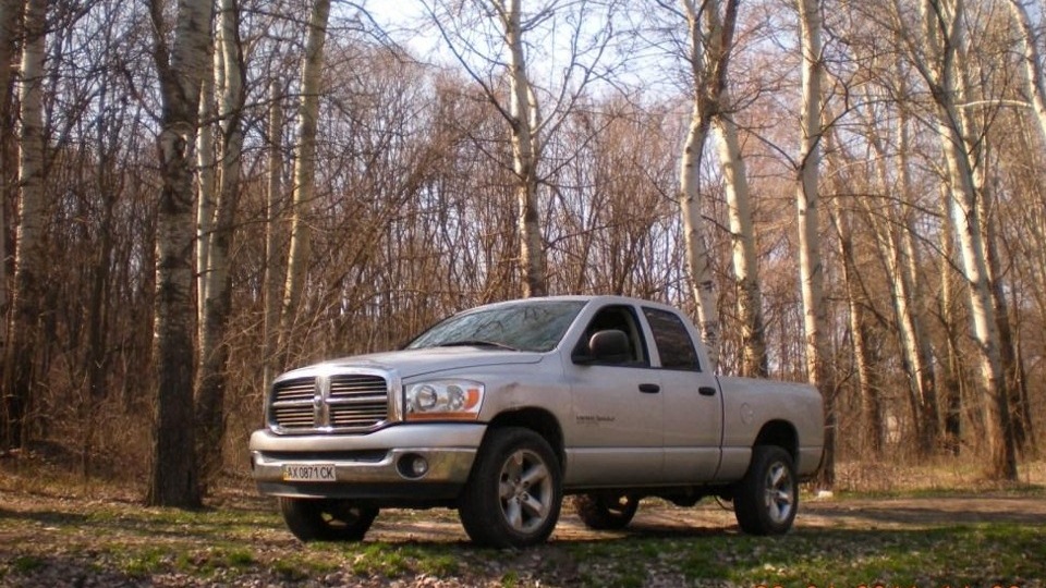 Dodge Ram 4.7 бензиновый 2006 | Додж Рам 1500 Big Horn на DRIVE2
