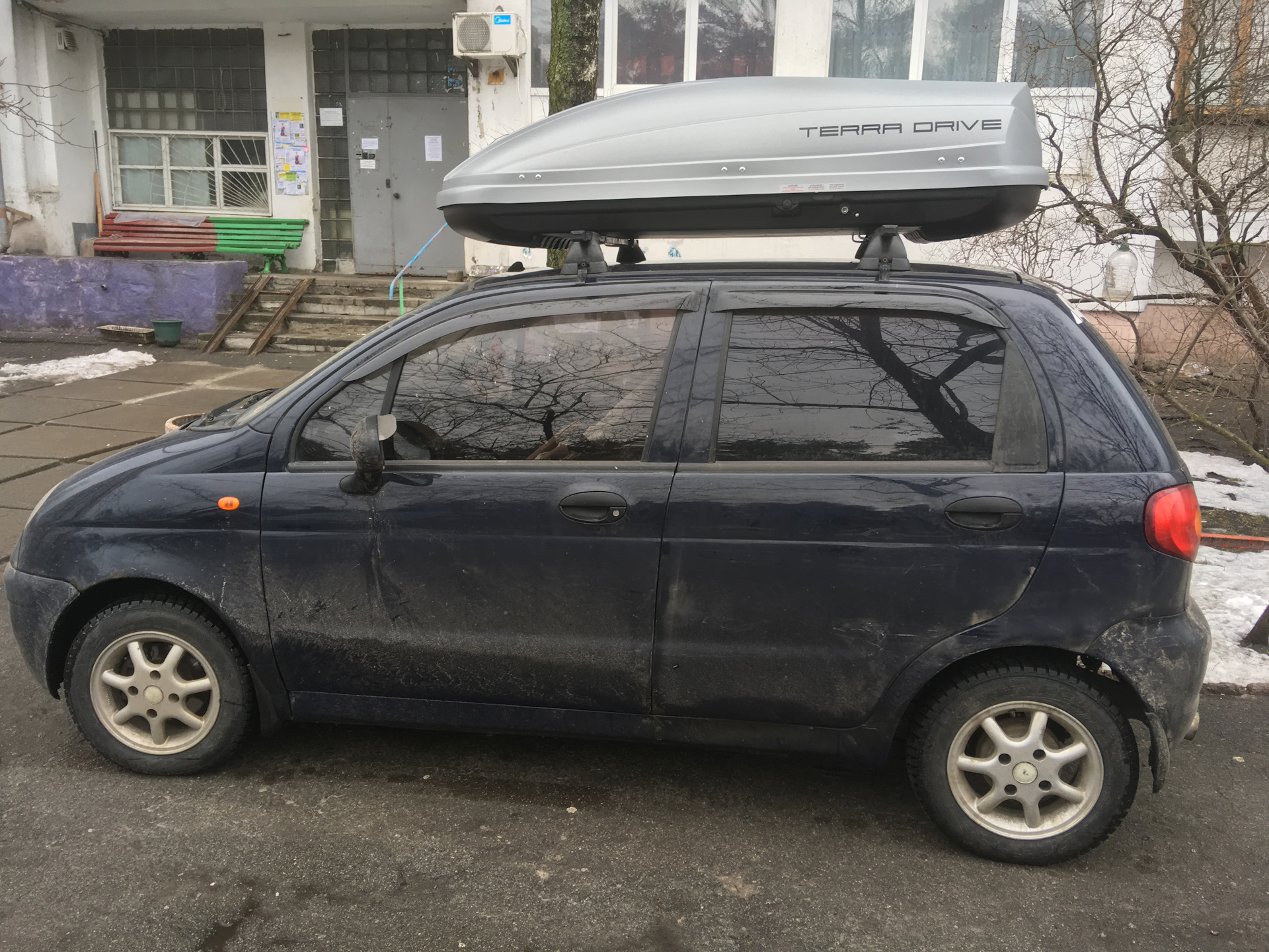 Багажник matiz. Daewoo Matiz багажник. Багажник Daewoo Matiz бокс. Багажник на крышу Daewoo Matiz. Багажник на крышу Daewoo Матиз.