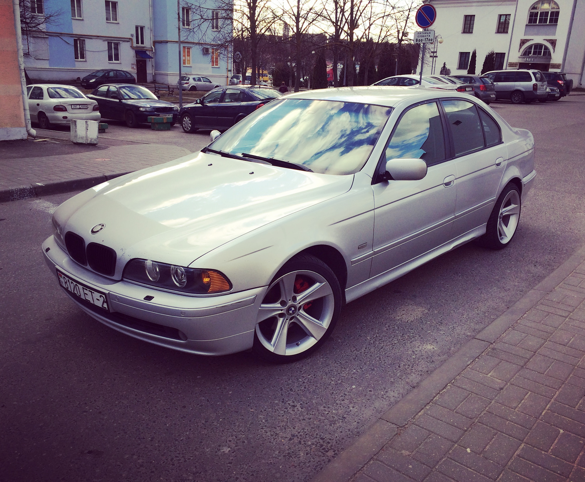 Диски бмв е39. БМВ е39 128. BMW e39 r18. 128 Стиль БМВ е39. BMW e39 128 стиль r18.