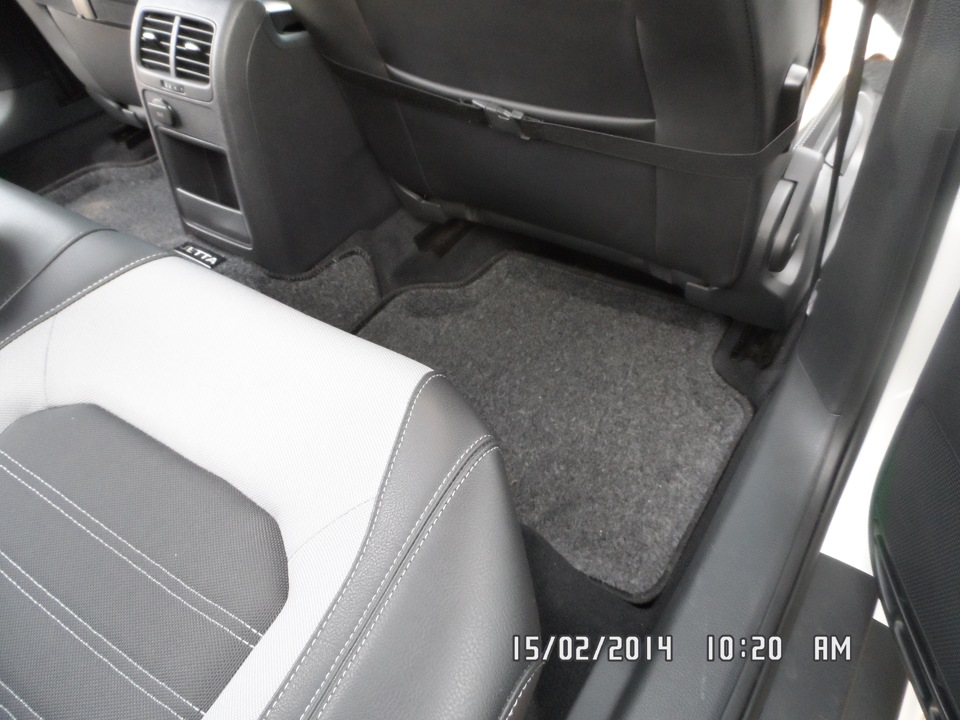 №4 Автоковрики — Volkswagen Jetta VI, 1,4 л, 2012 года | тюнинг | DRIVE2