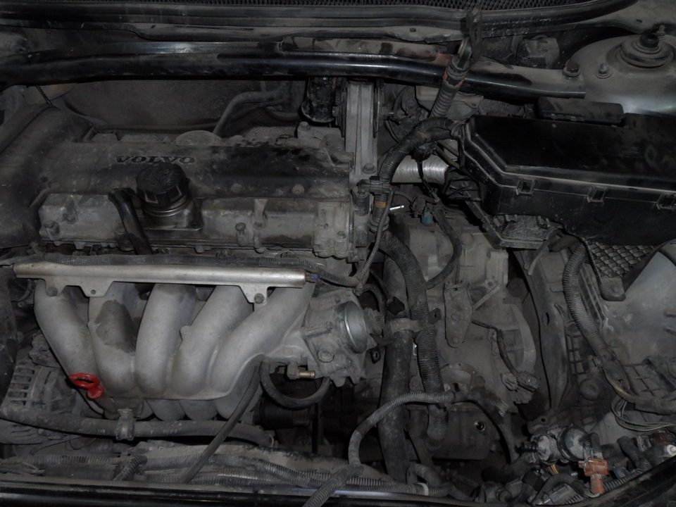 задний сальник коленвала — Volvo S60 (1G), 2,4 л, 2004 года | своими ...