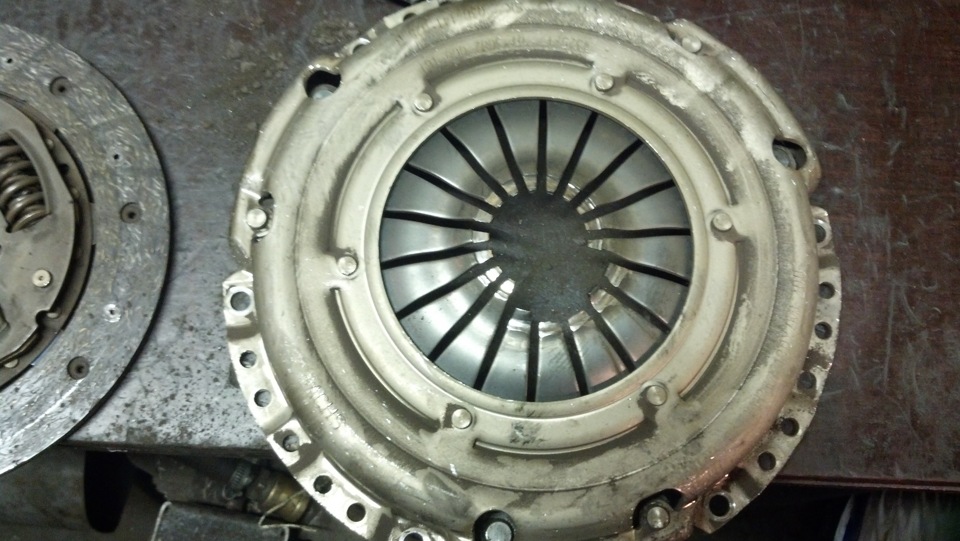 Сцепление Sachs. Замена — Skoda Fabia Mk1, 1,2 л, 2005 года | запчасти ...