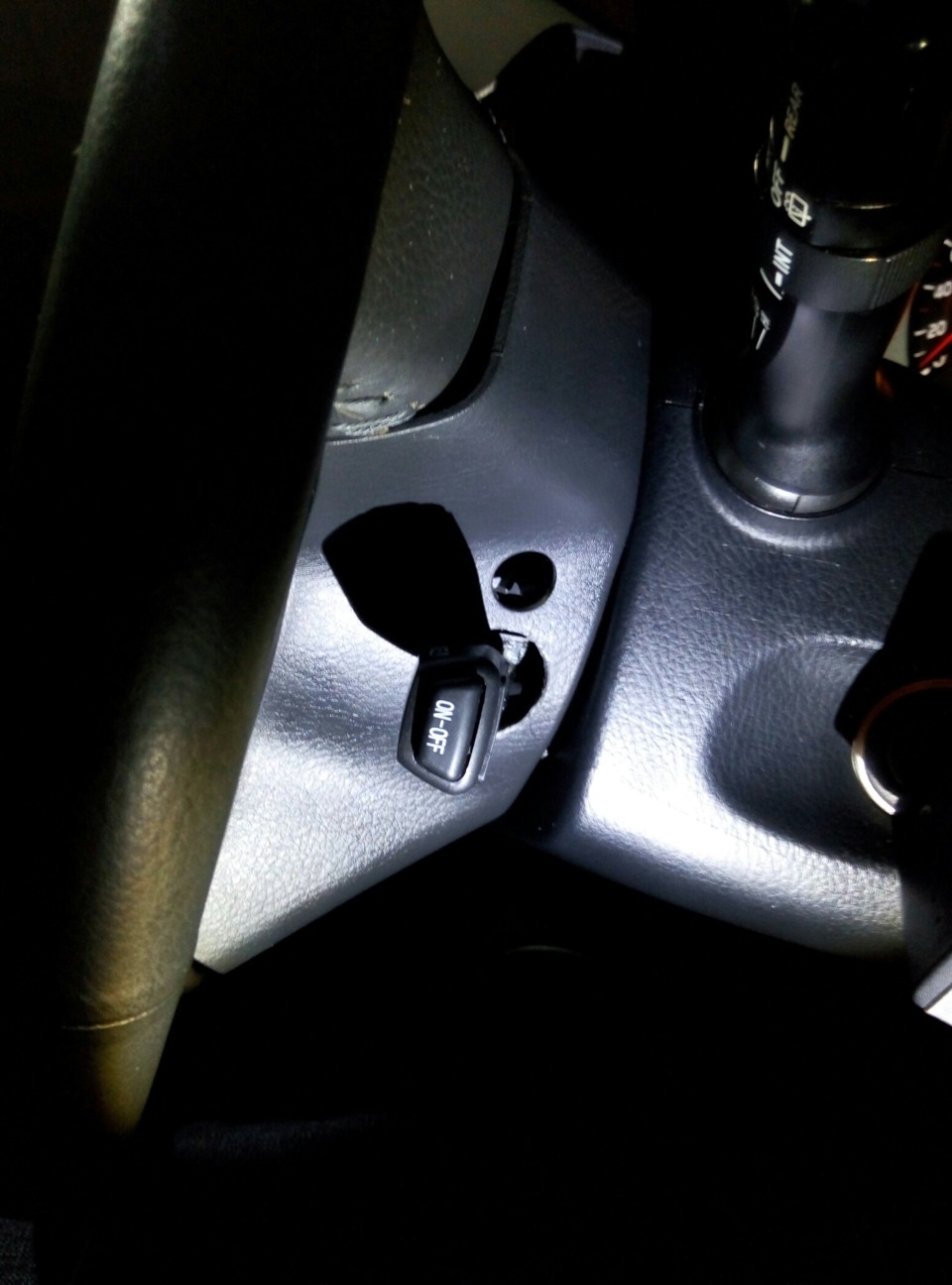 Круиз контроль на рав 4 2004. Круиз-контроль в тойота аурис 2008. Тойота рав 4 круиз контроль. Переключатель круиз контроля рав 4 sxa. Установка круиз рав 4.