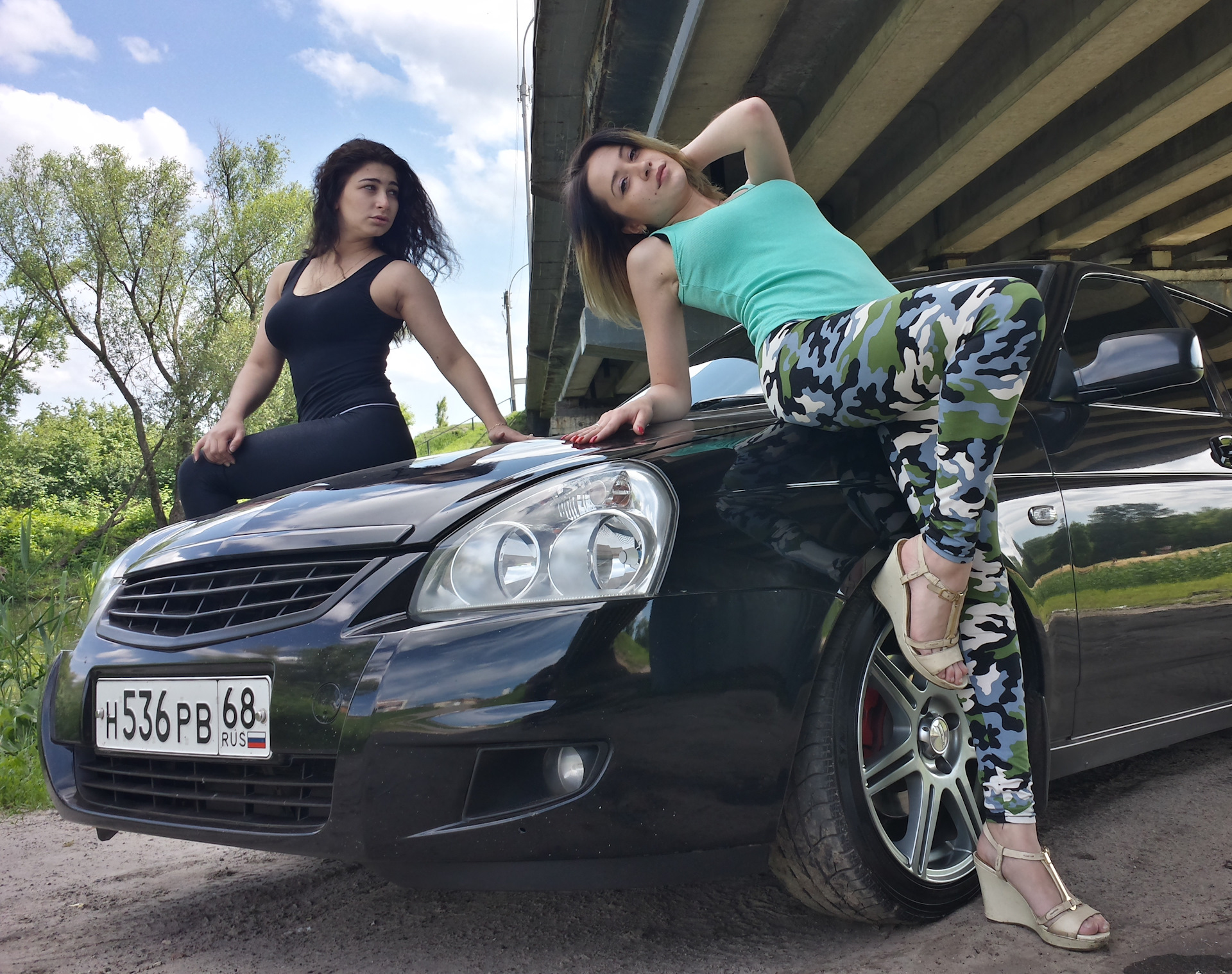 Lada Priora Рё РґРµРІСѓС€РєРё