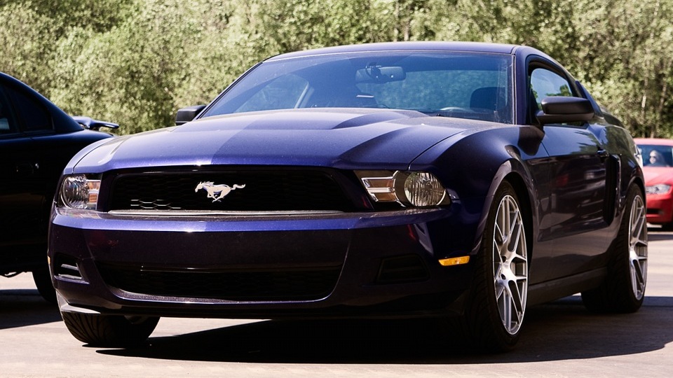 Ford mustang drive2