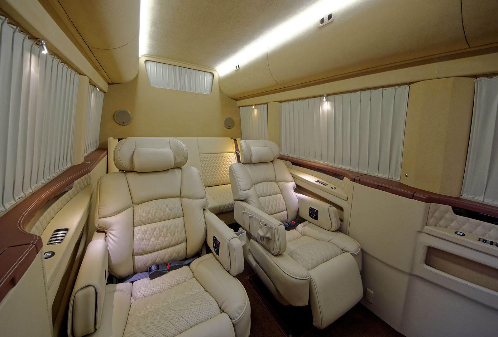 Салон Mercedes Sprinter VIP