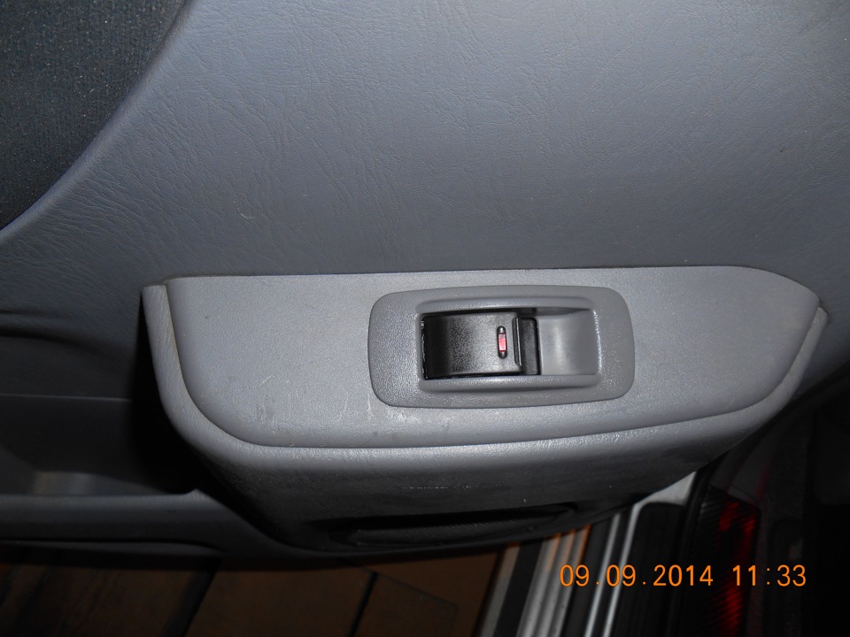 Хендай крета кан шина абс есп. Не работает стеклоподъемник рав 4. Блок управления стеклоподъемниками тойота рав 4 2014 года. Подсветка кнопок стеклоподъемников rav4 ha 30. Не работает стеклоподъемник рав 4.