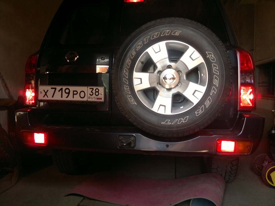 Задние стоп- сигналы и их тюнинг-колхозинг на Патруле Y61 - Nissan Patrol GR II 