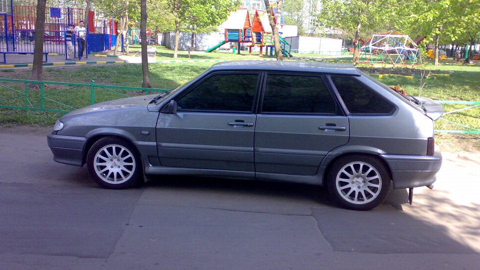 21 14 2006 год. 14 2006 года. Ваз 2114 2010 года белая. Ваз 2114 серебристая 2006 года. Ваз 2114 2006 года цена.