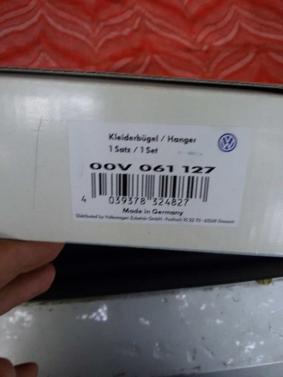 00V061127 Вешалка VAG | Запчасти на DRIVE2