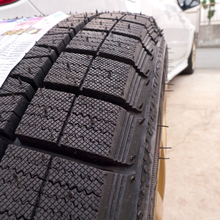 Китайская резина липучка. Шины Nankang MT-1. Nankang ft-9 MT 185/60r15. Резина Нанканг зимняя. Nankang липучка.