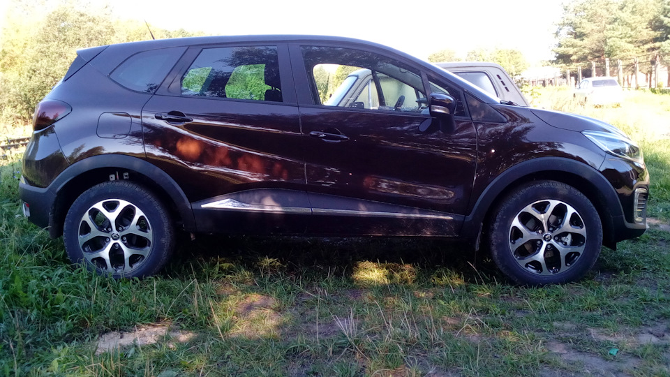 Renault Kaptur Каштановый Style