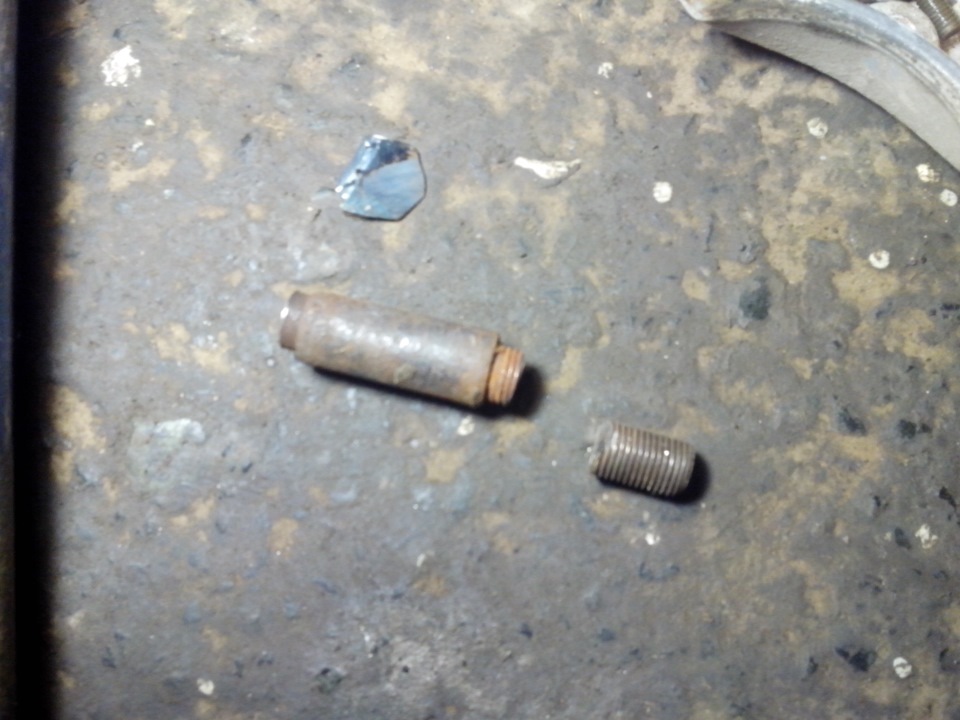 Закончил менять задние амортизаторы. — УАЗ Patriot, 2,7 л, 2007 года ...