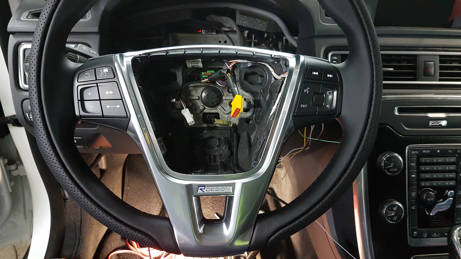 Подогрев руля вольво. Подогрев руля вольво. Подогрев сидений вольво s60. Подогрев руля вольво. Подогрев руля вольво.