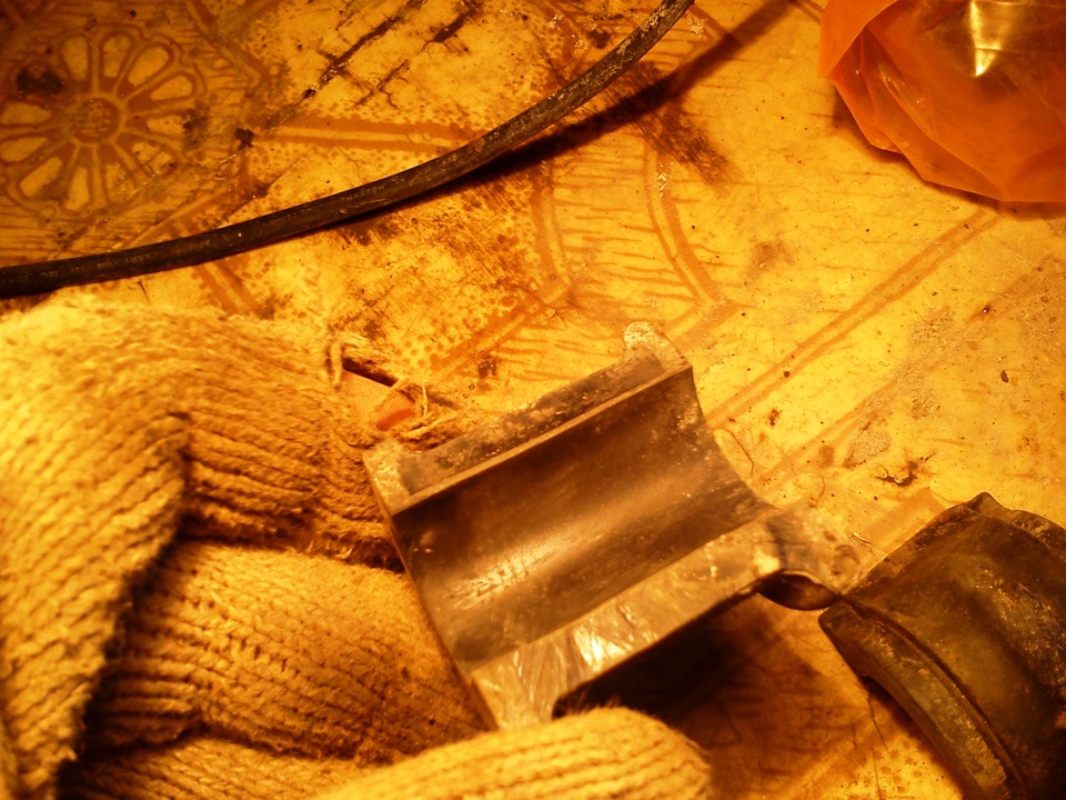 1 — Замена "линки" и втулки стабилизатора. Masuma — Nissan Cefiro (A33 ...