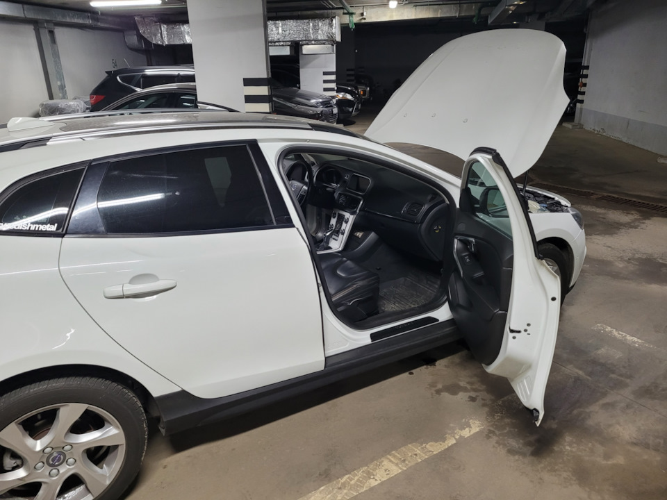 Фото в бортжурнале Volvo V40 Cross Country