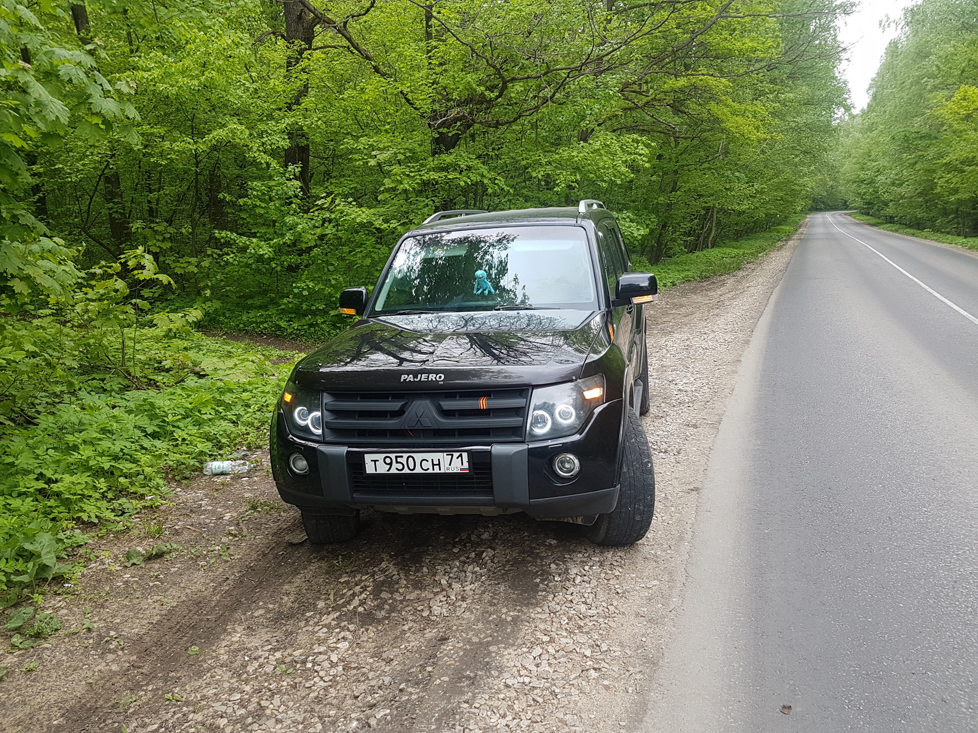 Драйв 2 паджеро 3. Мицубиси Паджеро 3.8. Pajero 4 ангельские глазки. Оптика на Pajero 4. Ангельские глазки на Паджеро 4.