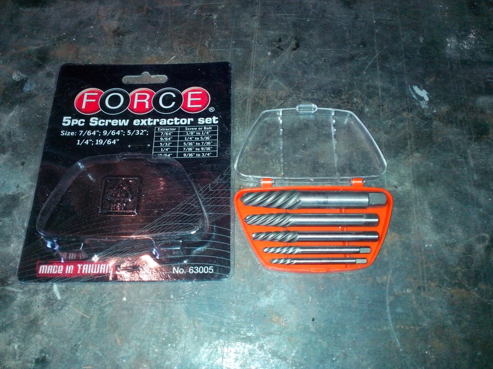 Как достать обломок свечи из ГБЦ. — Nissan Xterra (WD22), 3,3 л, 2002 ...