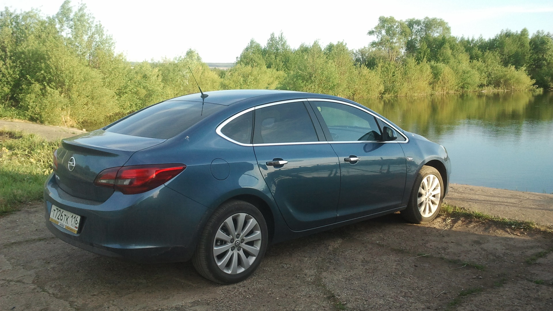 Opel Astra J 1.6 бензиновый 2013 | ручка "deep sky" на DRIVE2