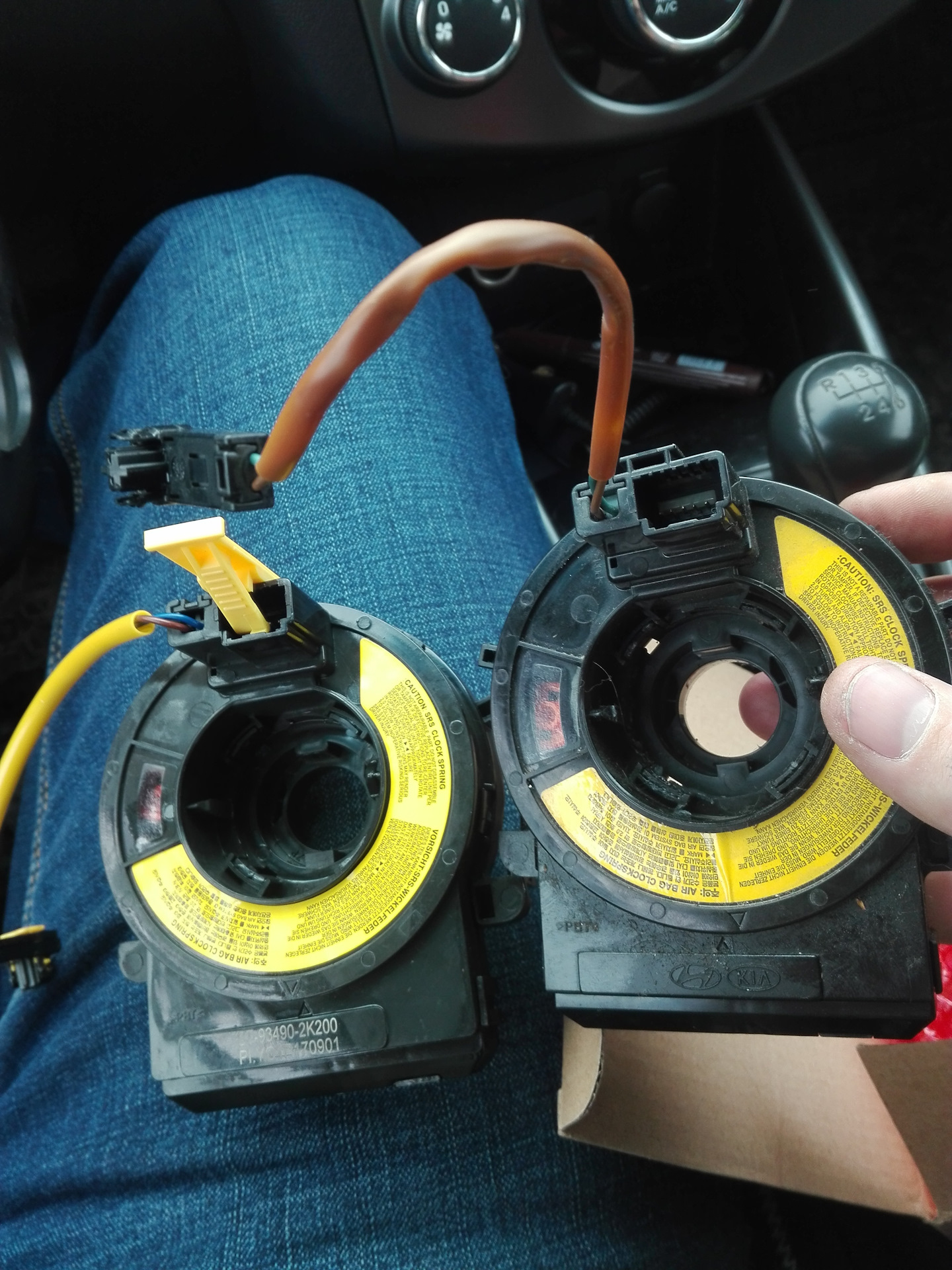 улитка рулевого шлейфа солярис односторонний. часовая пружина kia sorento. улитка для киа церато. улитка для кия соренто xm 2009. замена улитки паджеро 4.