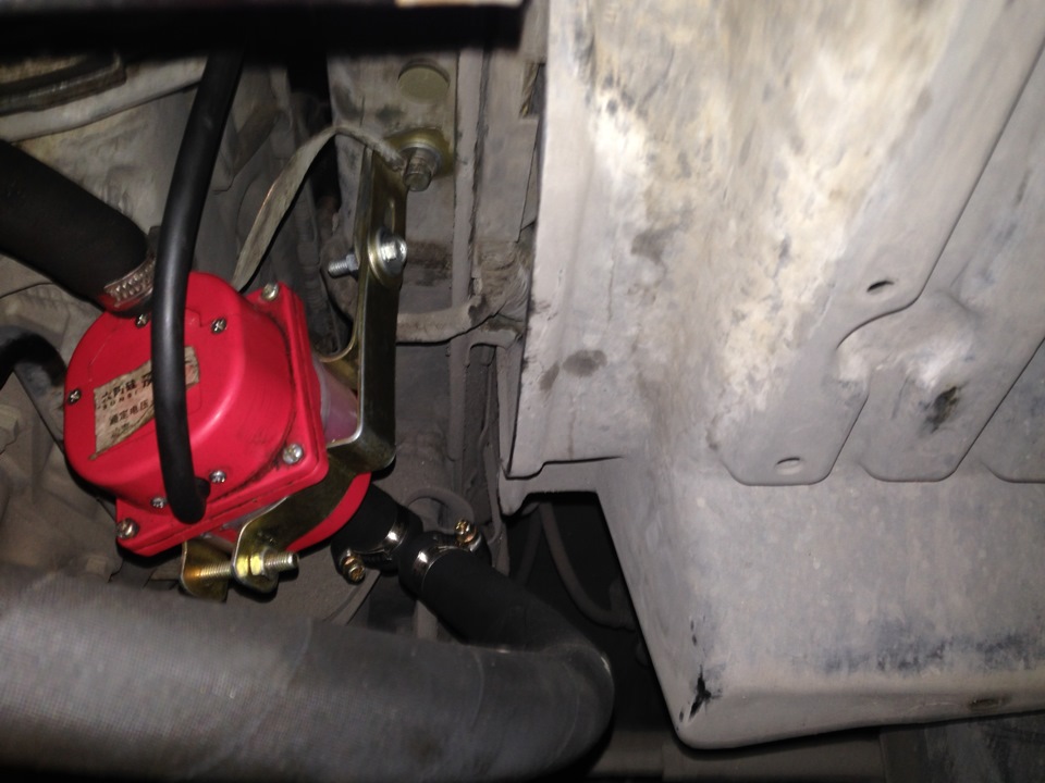 Электрический подогреватель двигателя установка. Подогреватель двигателя ямз 238 220 в. Подогреватель лунфей газель. Ваз 2114 подогреватель лунфэй. Электрический подогреватель охлаждающей жидкости для ямз 238.