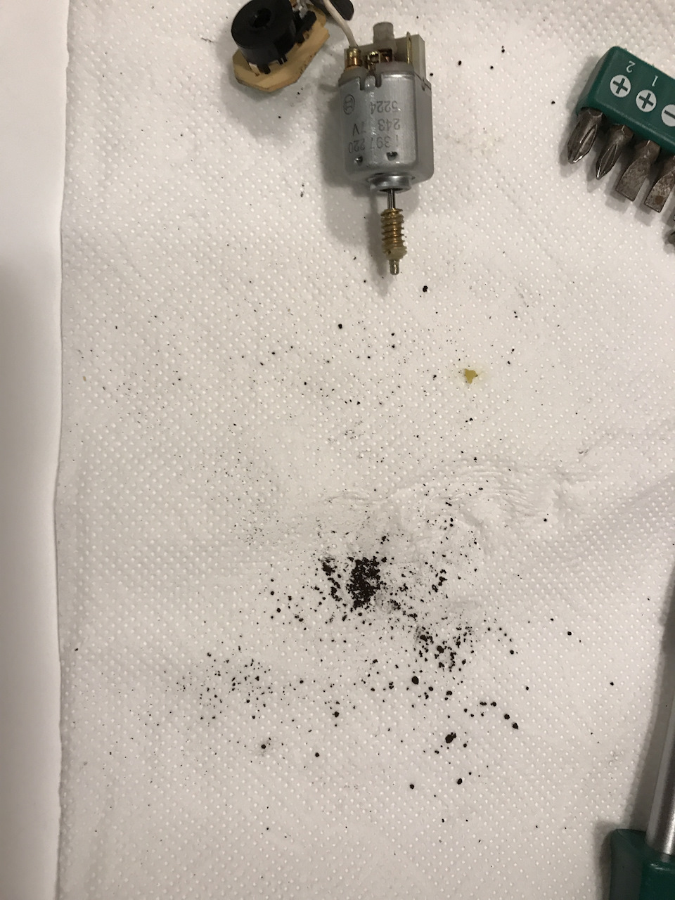 Привода заслонок отопителя(part3) — Audi A4 (B5), 1,8 л, 1996 года ...